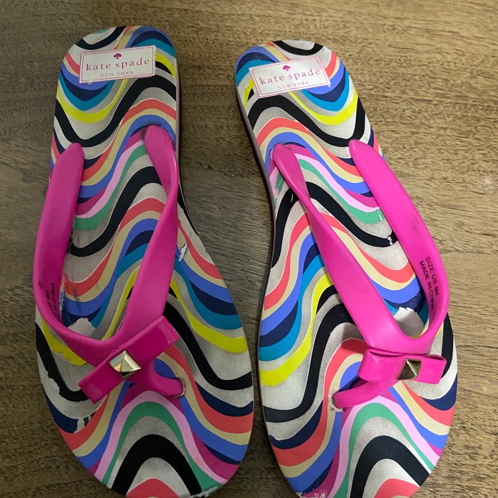 Kate spade flip flop. Pre owned.